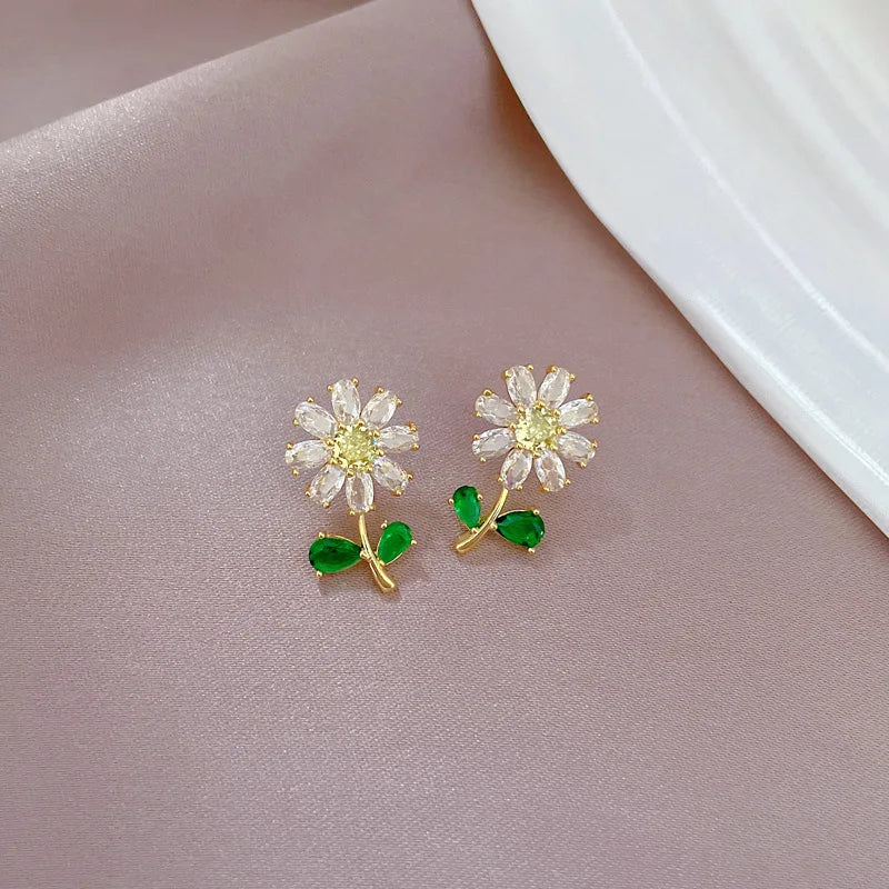 Leaf-Flower-Necklace-and-Earrings-Set