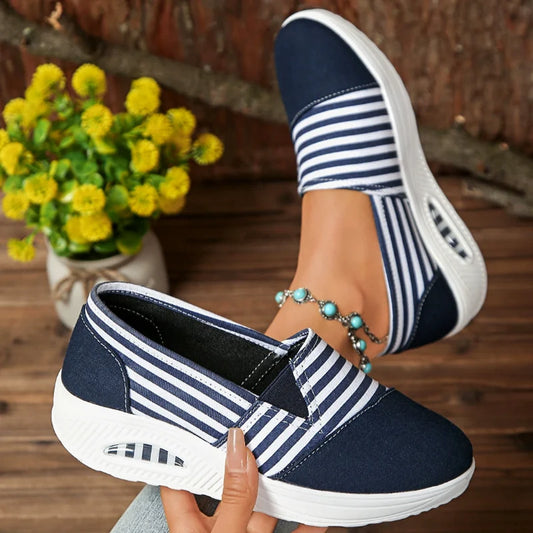 Women_s_Sneakers